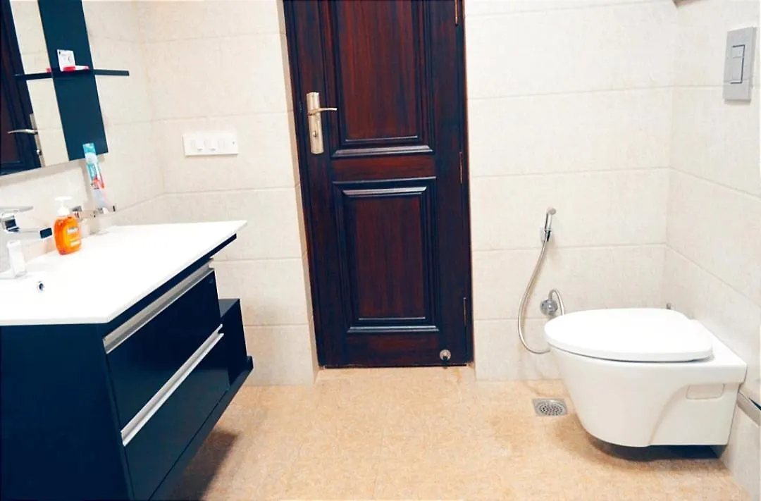 When In Gurgaon - 3 Bhk Medanta Medicity 3 Mins Drive, Fortis 5 Mins Drive アパート