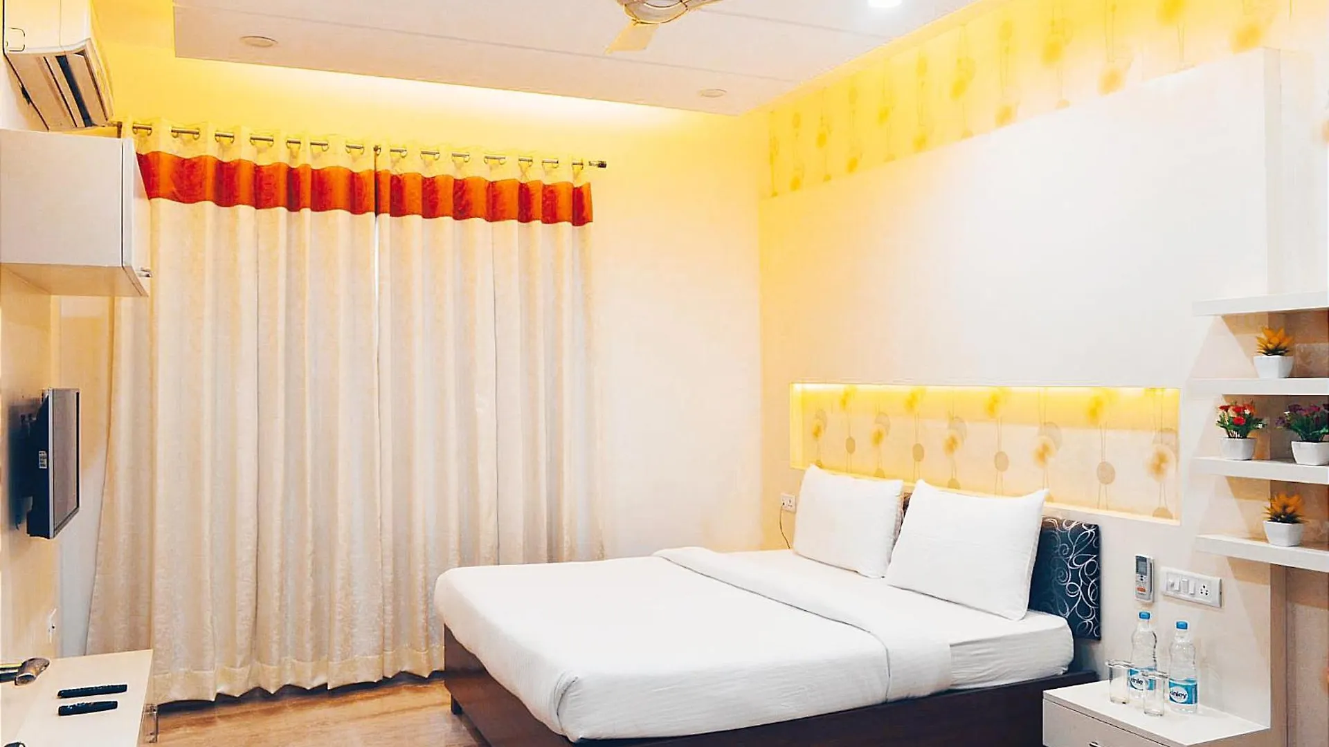 When In Gurgaon - 3 Bhk Medanta Medicity 3 Mins Drive, Fortis 5 Mins Drive